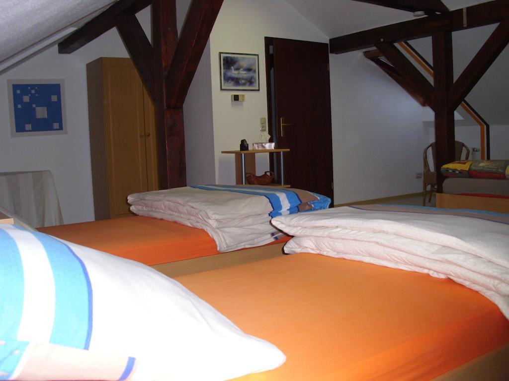 Ferienwohnung Am Dorfplatz Wittenberg Room photo
